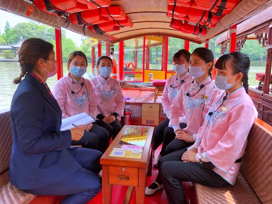 瘦西湖船娘：青春由磨礪而出彩